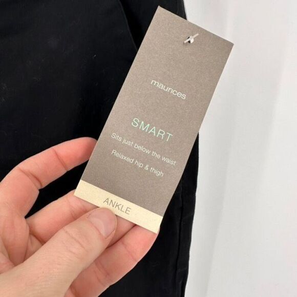 Maurices Women's Mid-Rise Flat Front Smart Long Ankle Pants Black Size 17/18 NWT - Picture 6 of 13